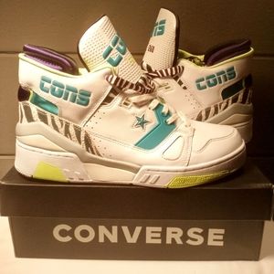 New!! Sz 11 Converse Sneakers White/Court Purple